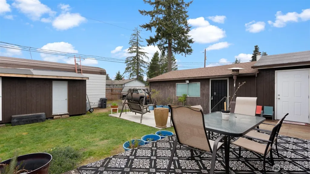 1627 Monroe Street Shelton WA 98584