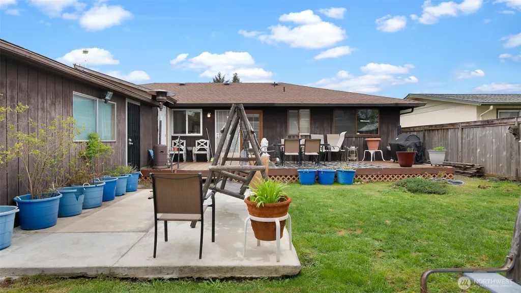 1627 Monroe Street Shelton WA 98584