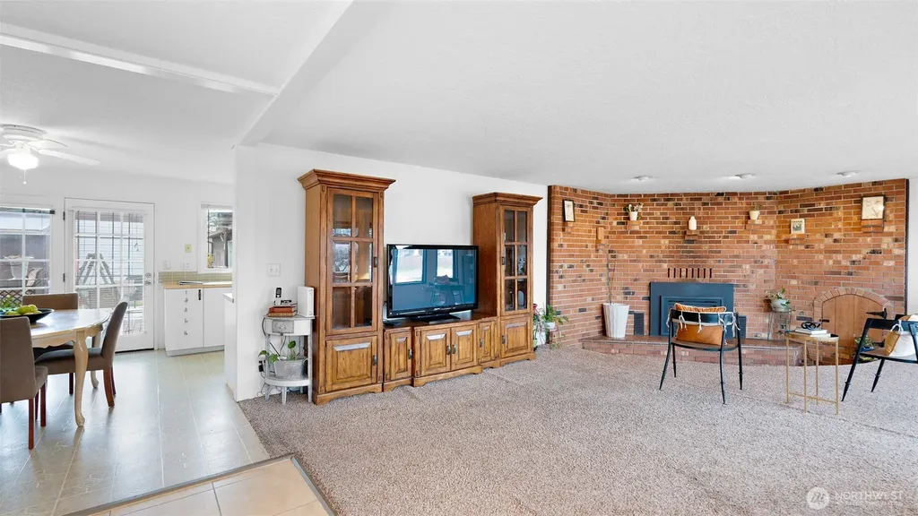 1627 Monroe Street Shelton WA 98584