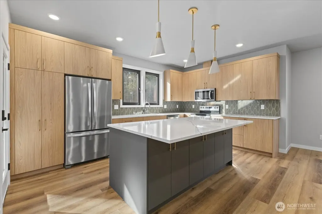 574 Creston Court Bellingham WA 98226