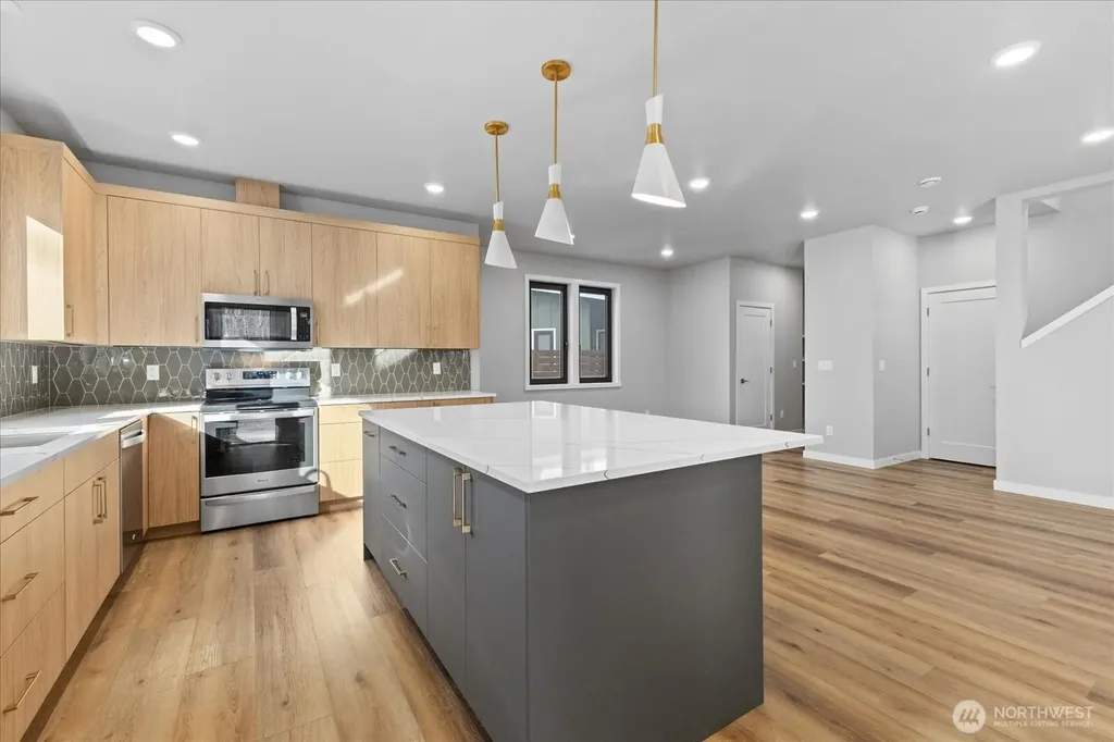 574 Creston Court Bellingham WA 98226