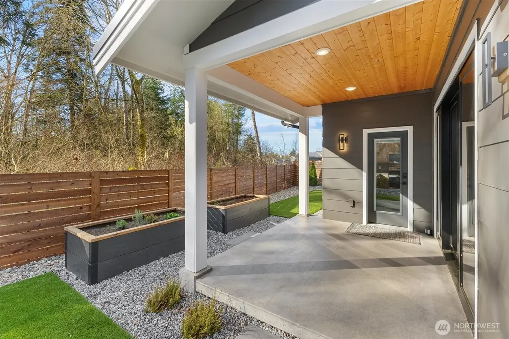 574 Creston Court Bellingham WA 98226