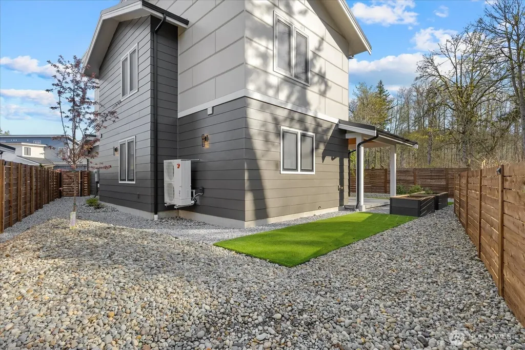 574 Creston Court Bellingham WA 98226