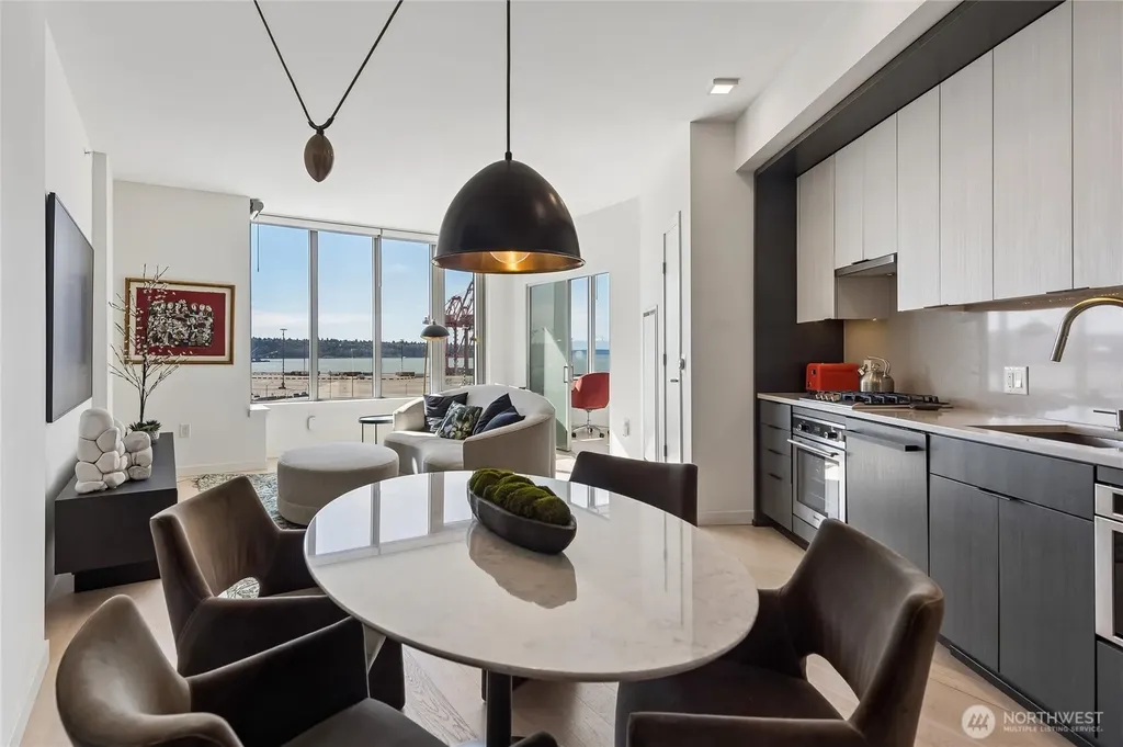 590 1st Avenue S Seattle WA 98104