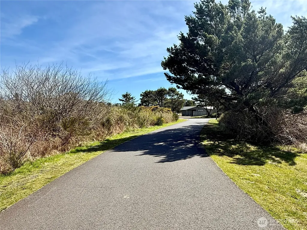 2 Francis Seamore Lane Grayland WA 98547