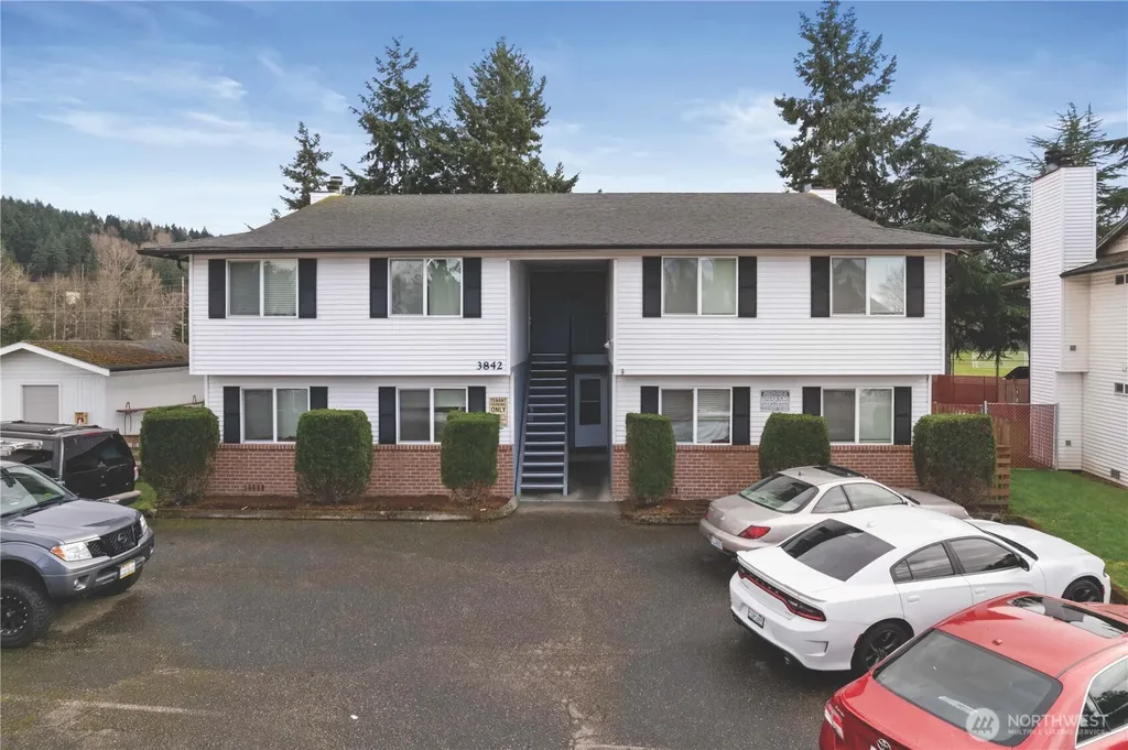 3842 D Place SE Auburn WA 98002