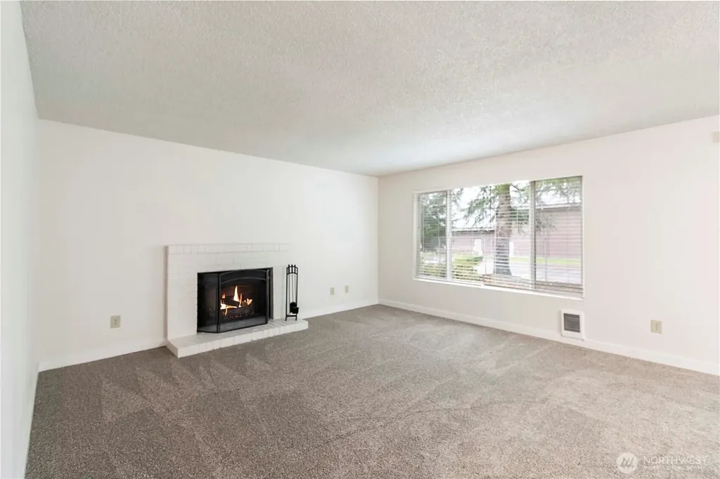 3842 D Place SE Auburn WA 98002