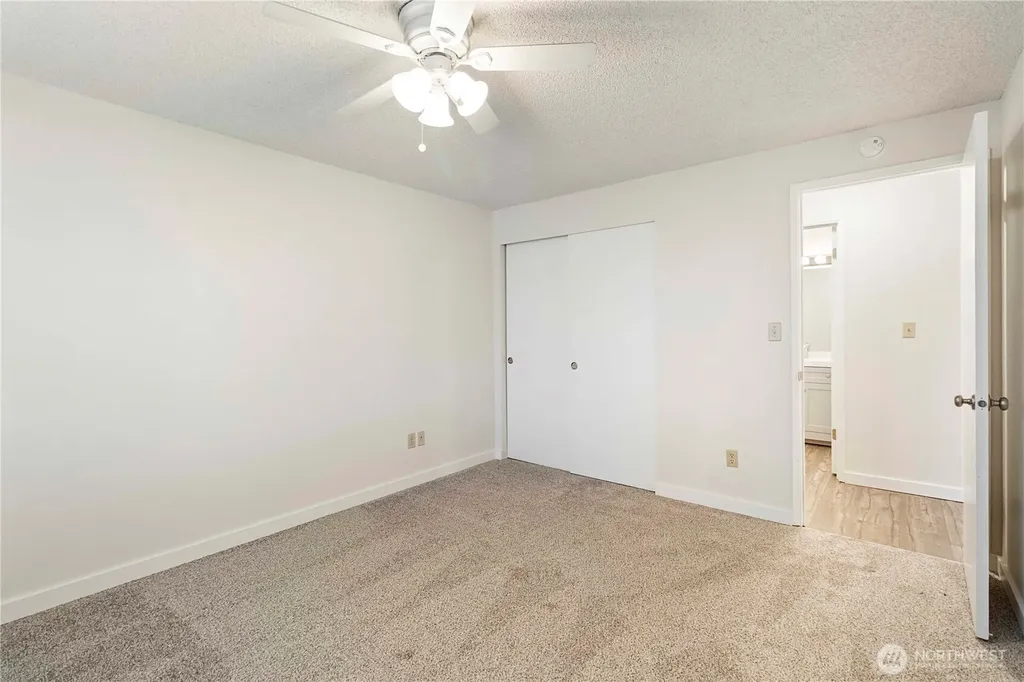 3842 D Place SE Auburn WA 98002