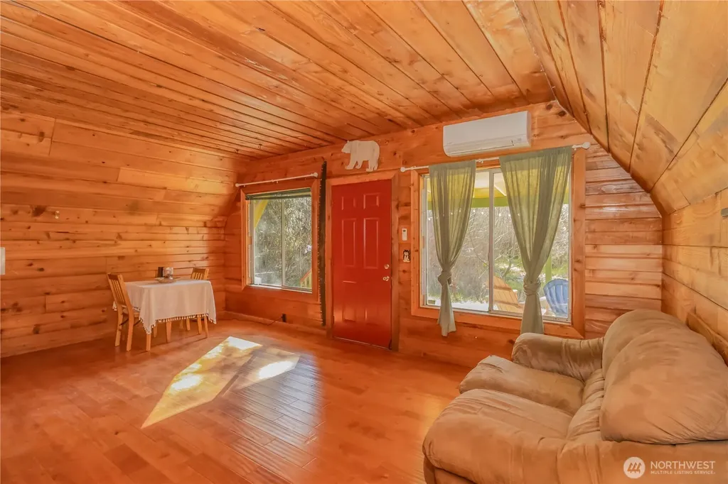 513 W Satsop Maple Glen Road Elma WA 98541