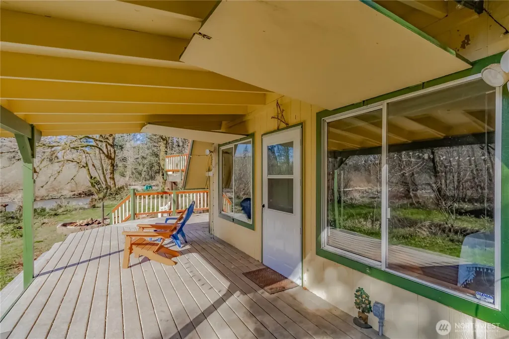 513 W Satsop Maple Glen Road Elma WA 98541