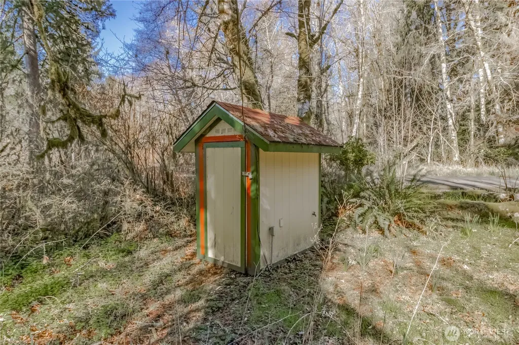 513 W Satsop Maple Glen Road Elma WA 98541