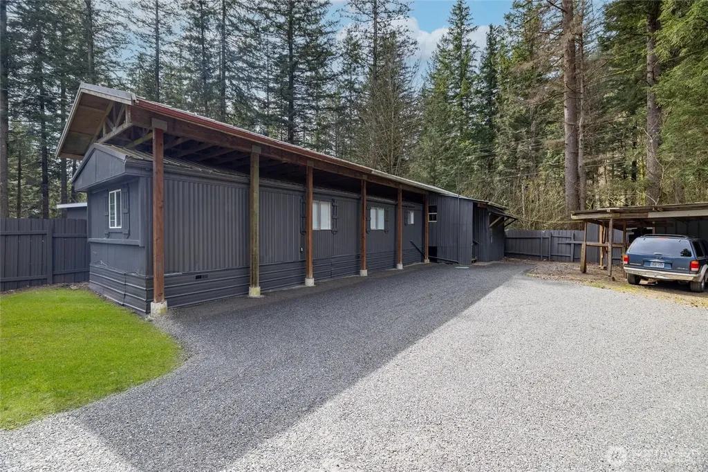 8524 Juniper Place Maple Falls WA 98266