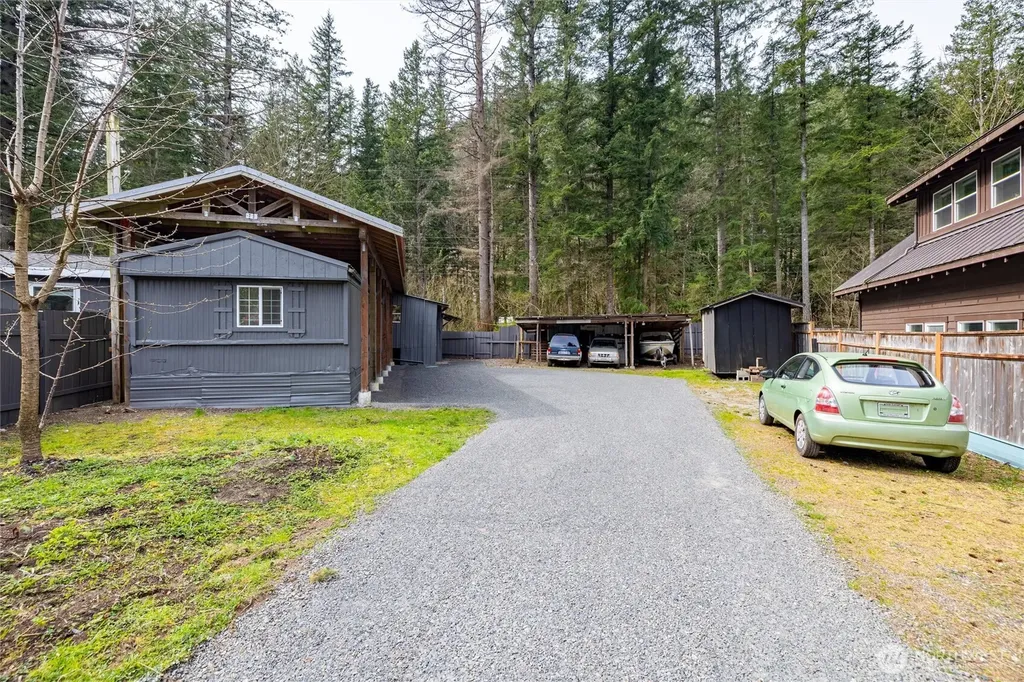 8524 Juniper Place Maple Falls WA 98266