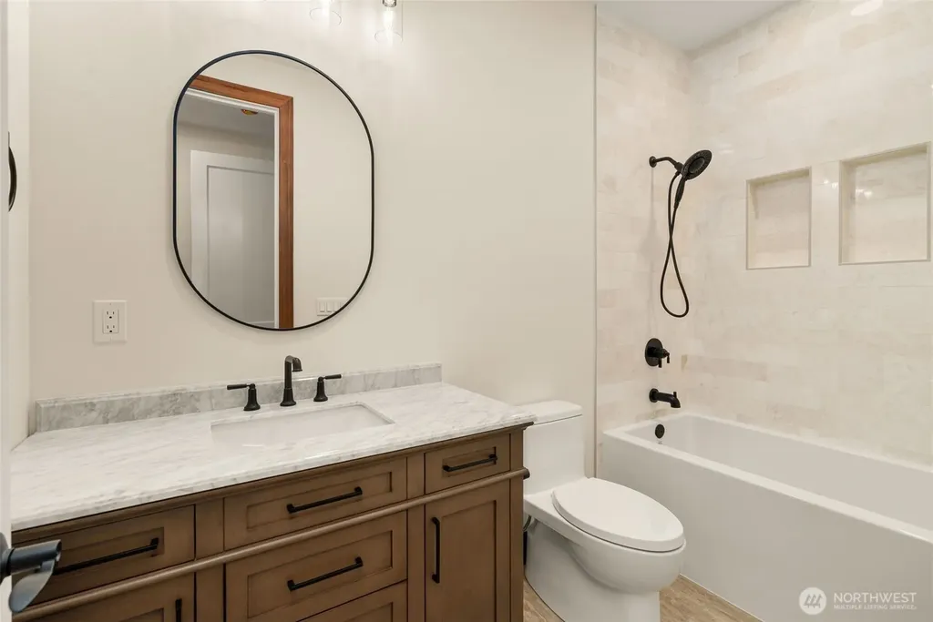 4466 W State Route 108 Shelton WA 98584