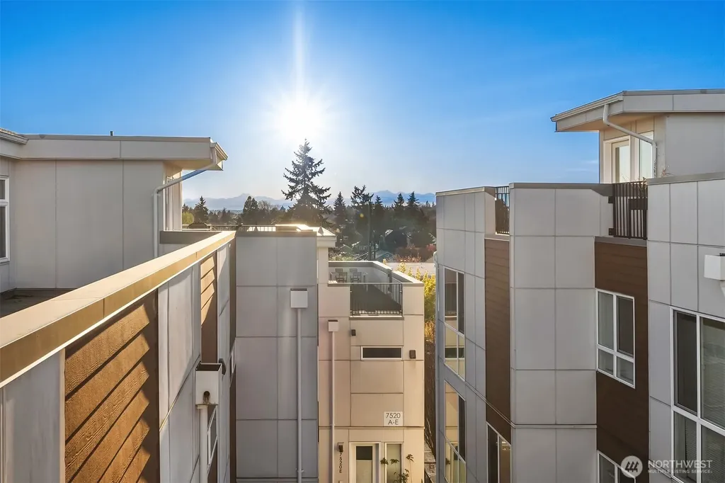 7514 15th Avenue NW Seattle WA 98117