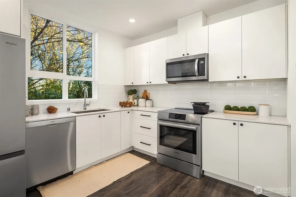 7514 15th Avenue NW Seattle WA 98117