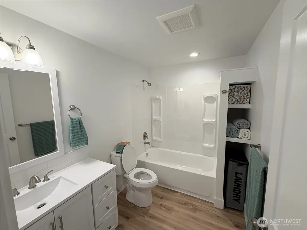 10125 115th Street SW Lakewood WA 98498