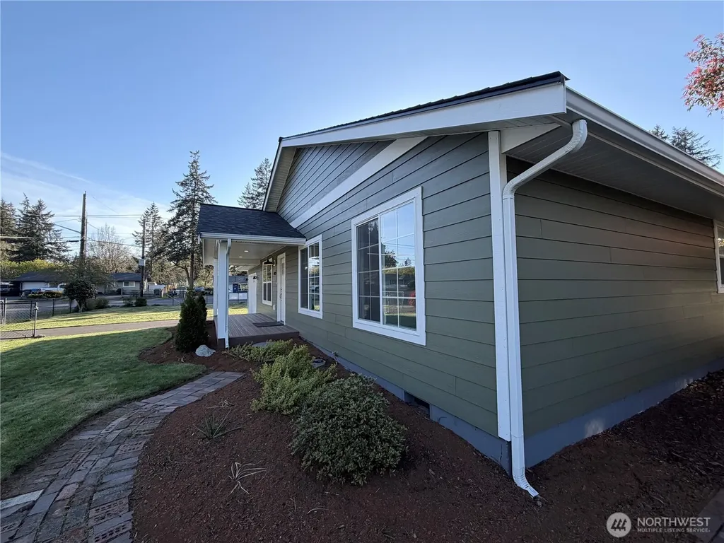 10125 115th Street SW Lakewood WA 98498