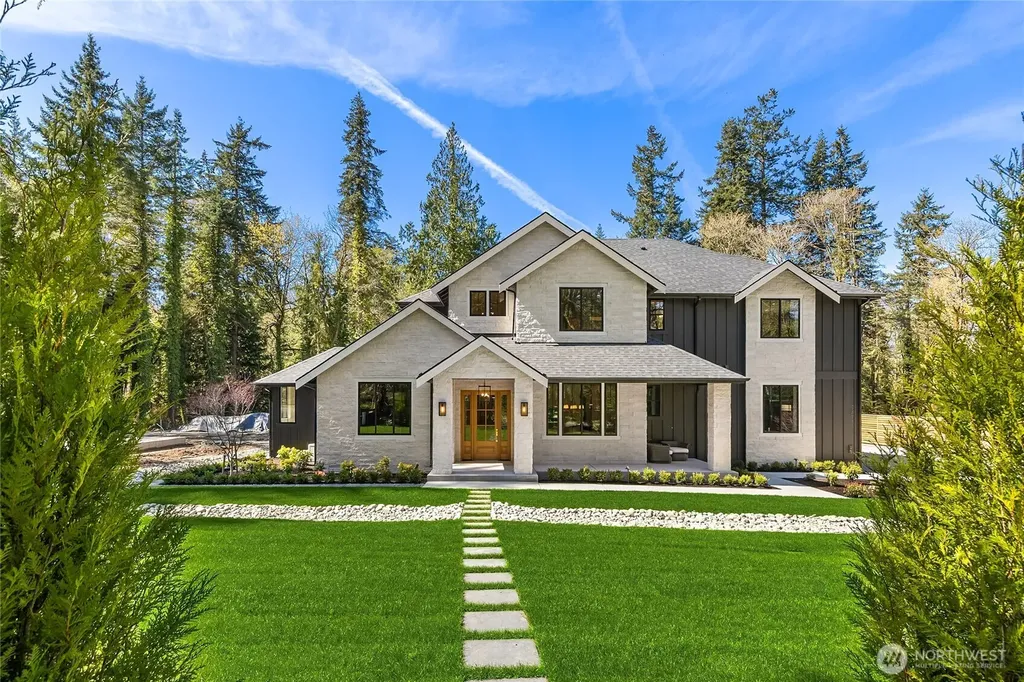 9473 Springwood Avenue NE Bainbridge Island WA 98110