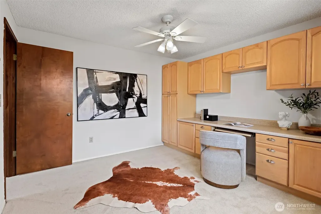 1230 101st Place NE Bellevue WA 98004