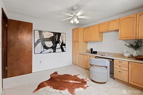 1230 101st Place NE Bellevue WA 98004