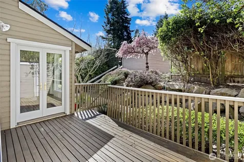 1230 101st Place NE Bellevue WA 98004