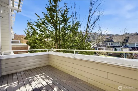 1439 Huckleberry Circle Issaquah WA 98029