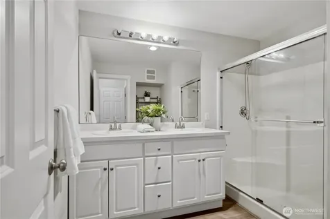 1439 Huckleberry Circle Issaquah WA 98029