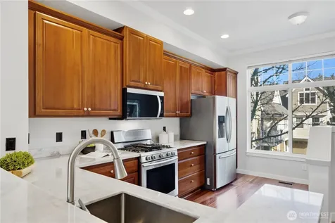 1439 Huckleberry Circle Issaquah WA 98029