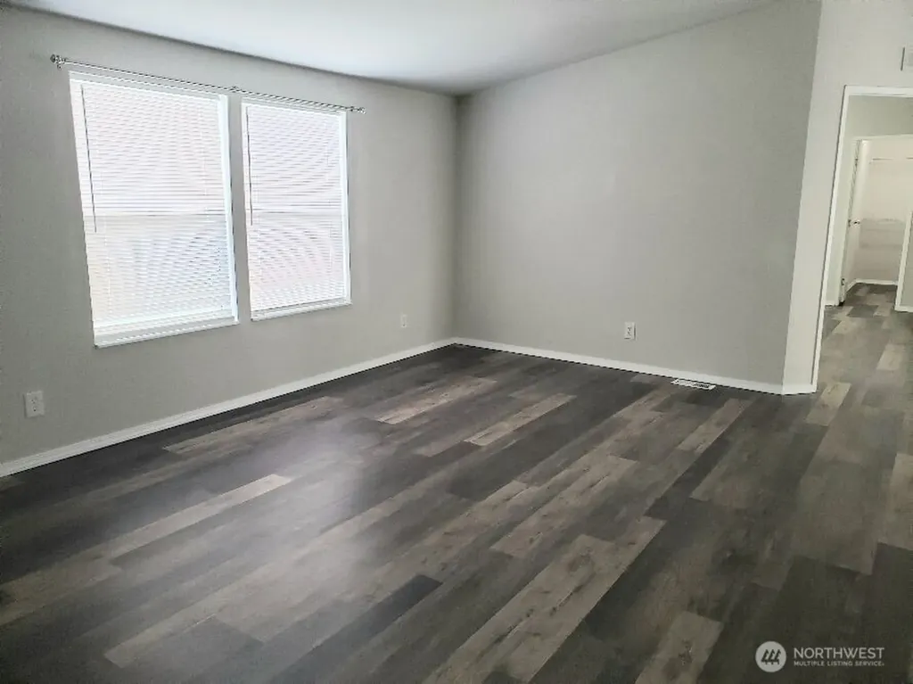 10322 137th Street Ct E Puyallup WA 98374