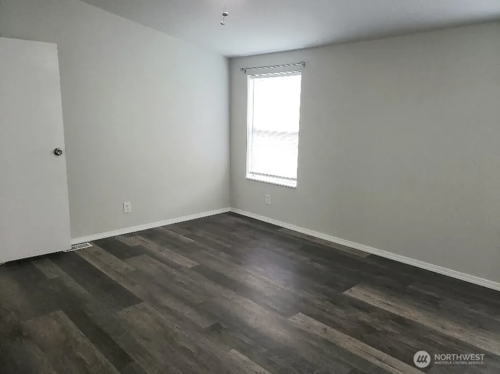 10322 137th Street Ct E Puyallup WA 98374