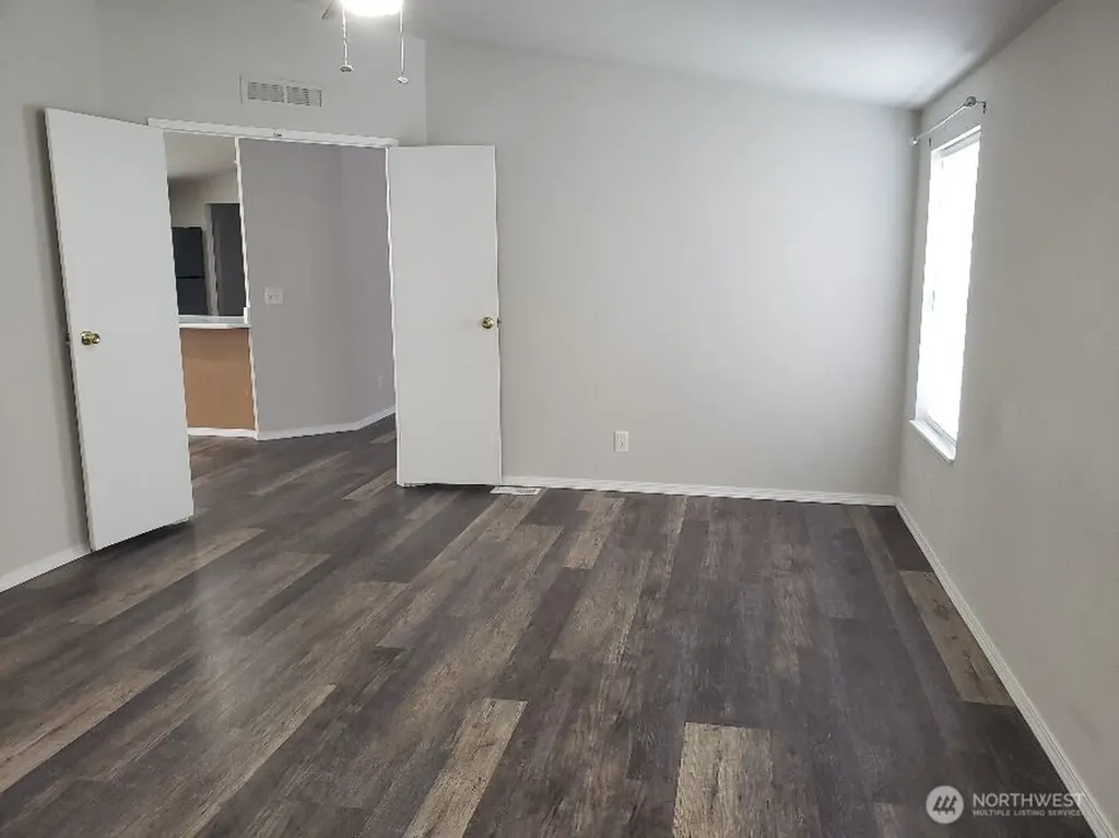 10322 137th Street Ct E Puyallup WA 98374