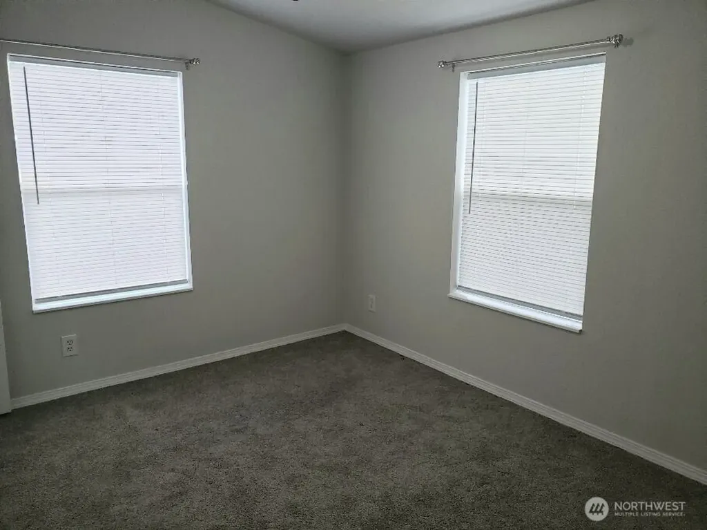 10322 137th Street Ct E Puyallup WA 98374