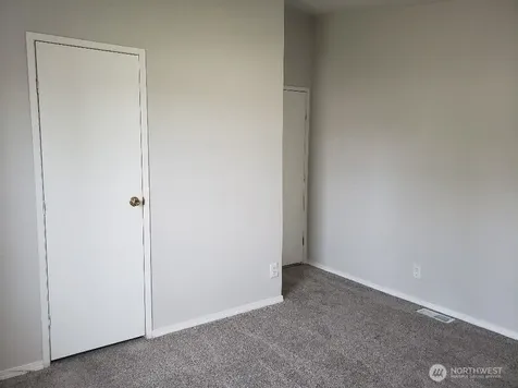 10322 137th Street Ct E Puyallup WA 98374