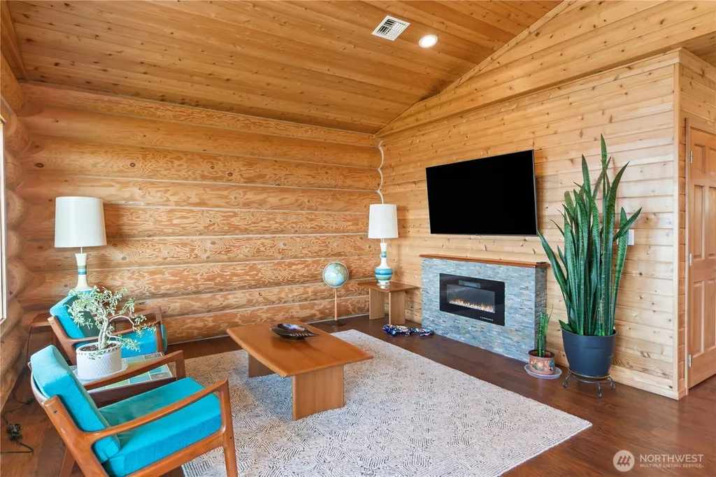 1363 Thorndyke Road Port Ludlow WA 98365