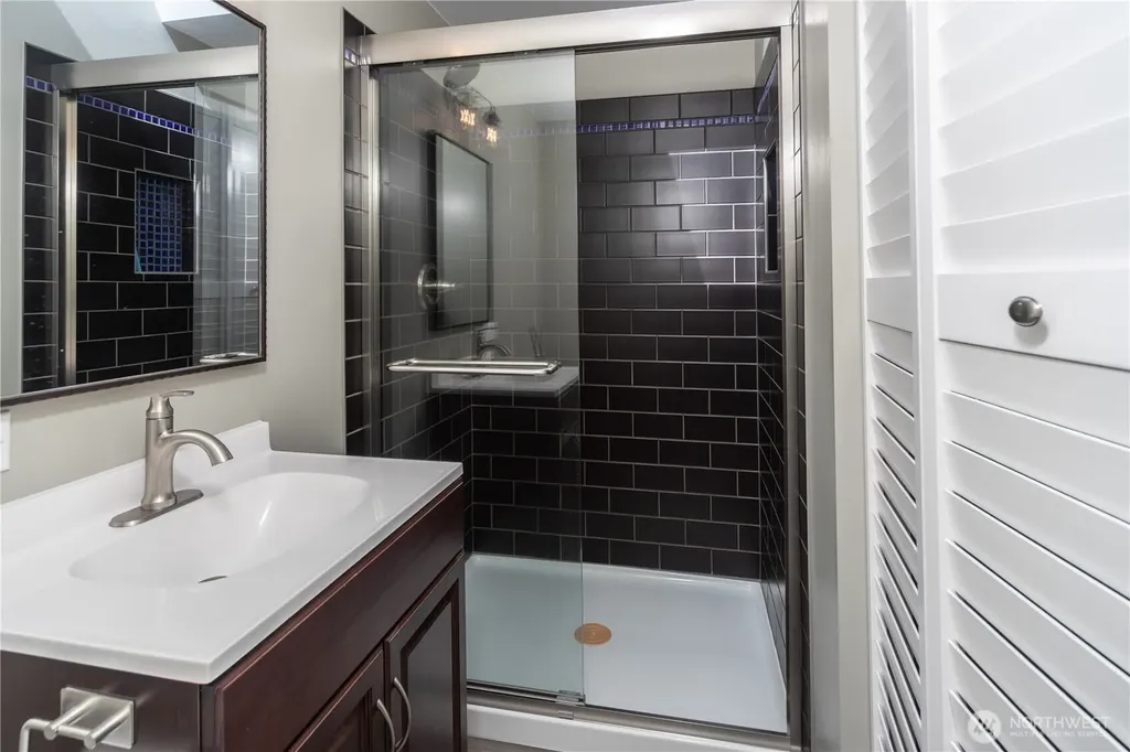 1363 Thorndyke Road Port Ludlow WA 98365
