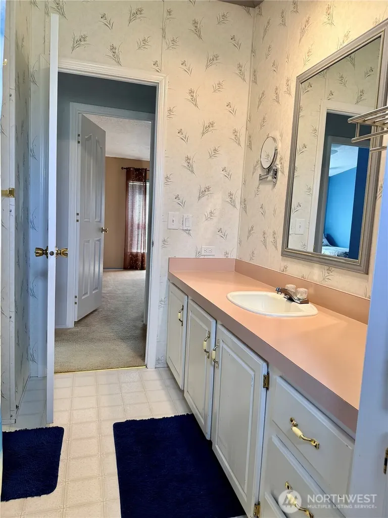 31308 N Place Ocean Park WA 98640