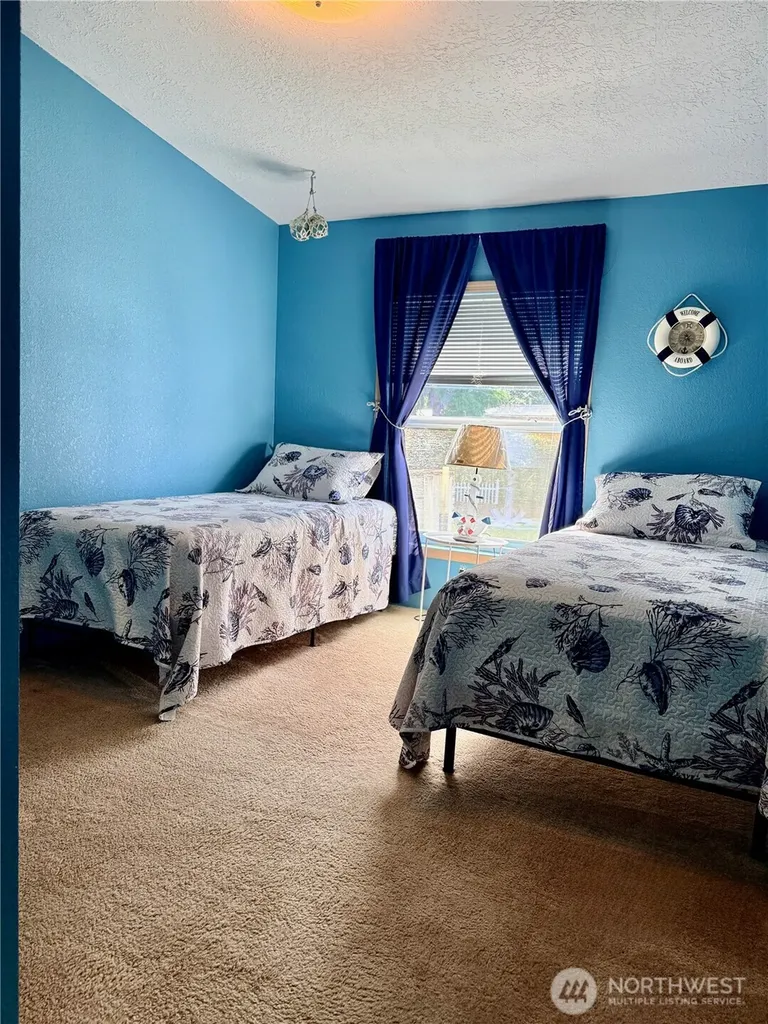 31308 N Place Ocean Park WA 98640