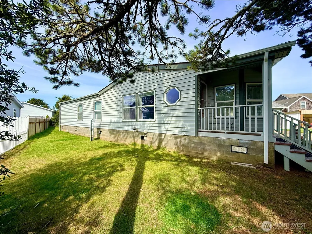 31308 N Place Ocean Park WA 98640