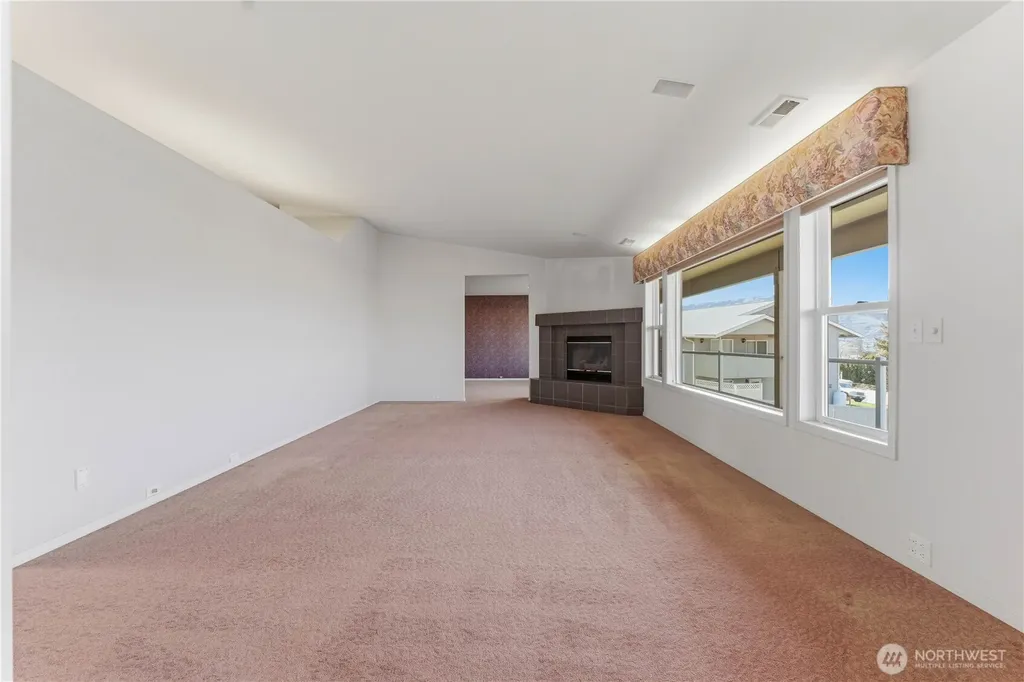 1380 Eastmont Avenue East Wenatchee WA 98802