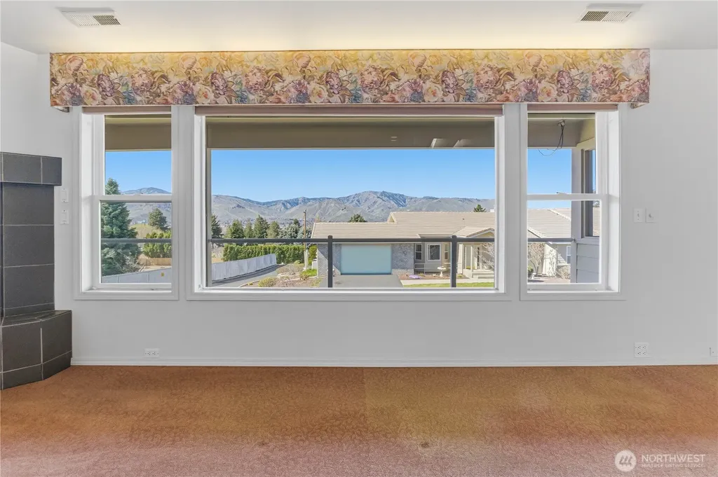 1380 Eastmont Avenue East Wenatchee WA 98802