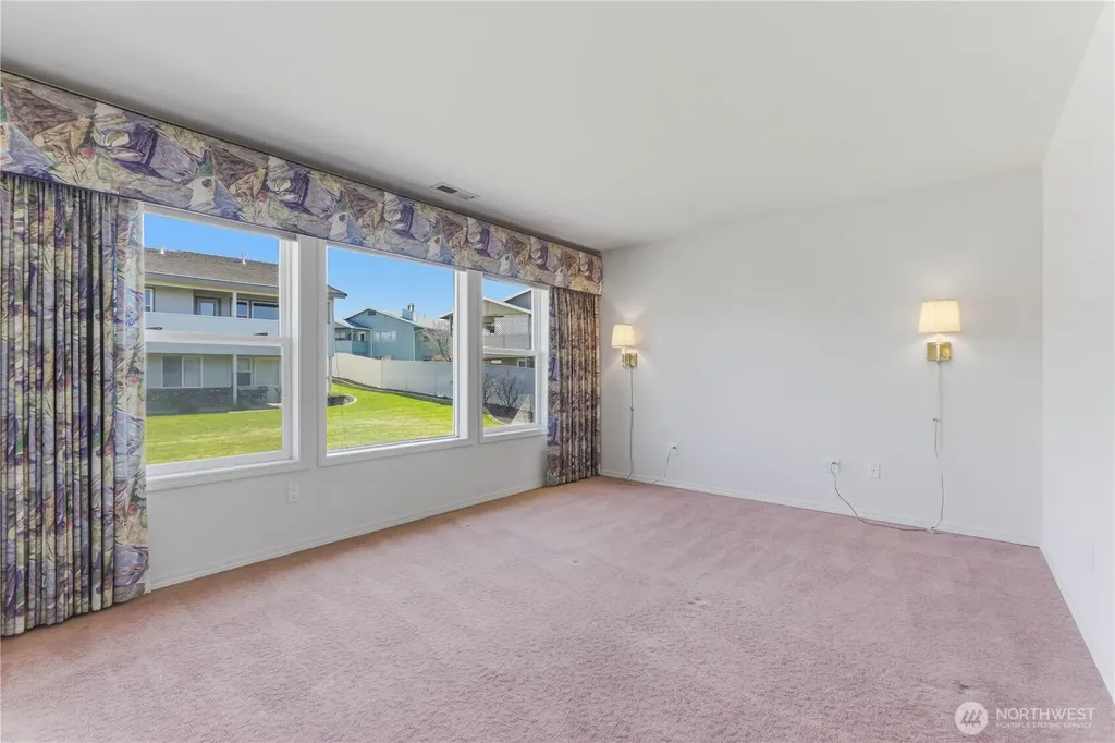 1380 Eastmont Avenue East Wenatchee WA 98802