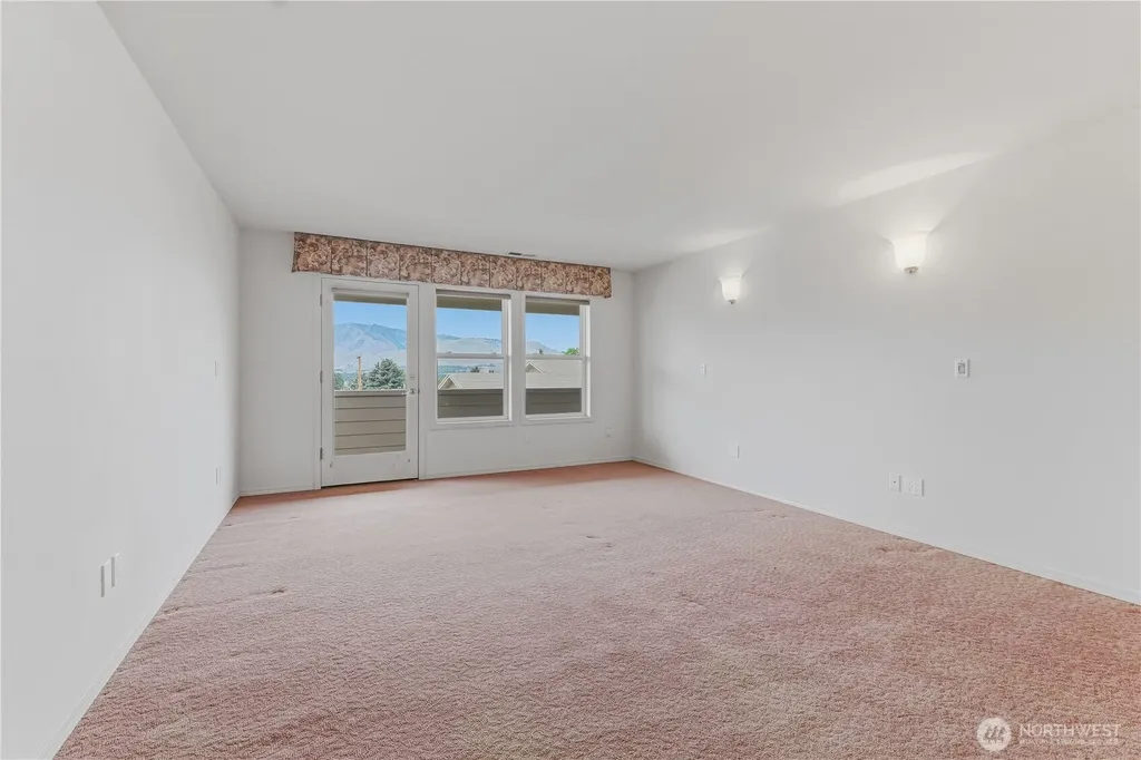 1380 Eastmont Avenue East Wenatchee WA 98802