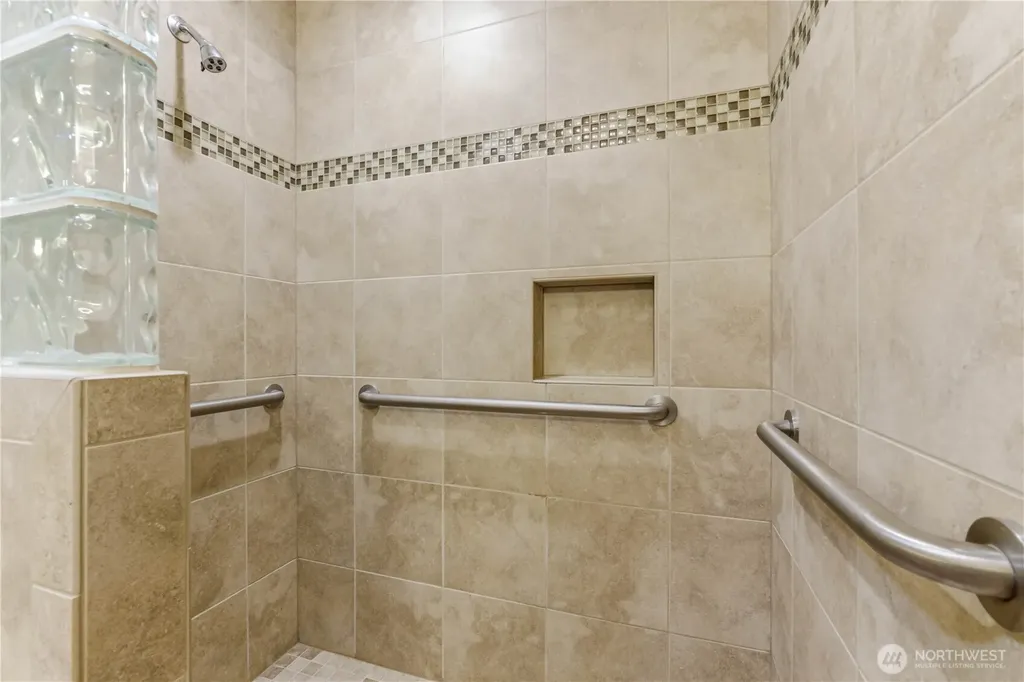 1380 Eastmont Avenue East Wenatchee WA 98802