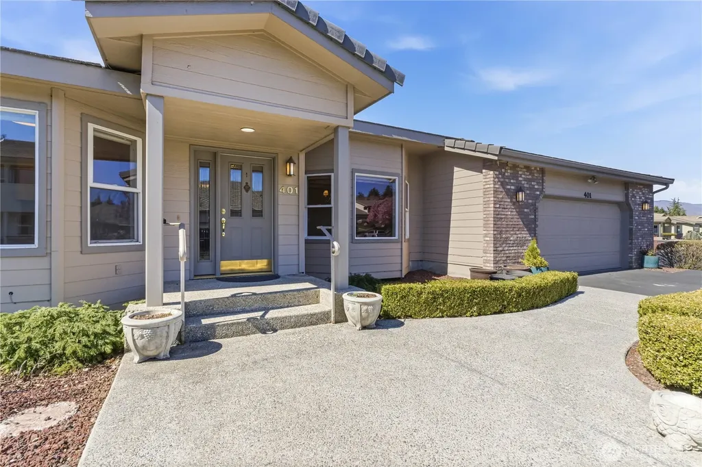 1380 Eastmont Avenue East Wenatchee WA 98802
