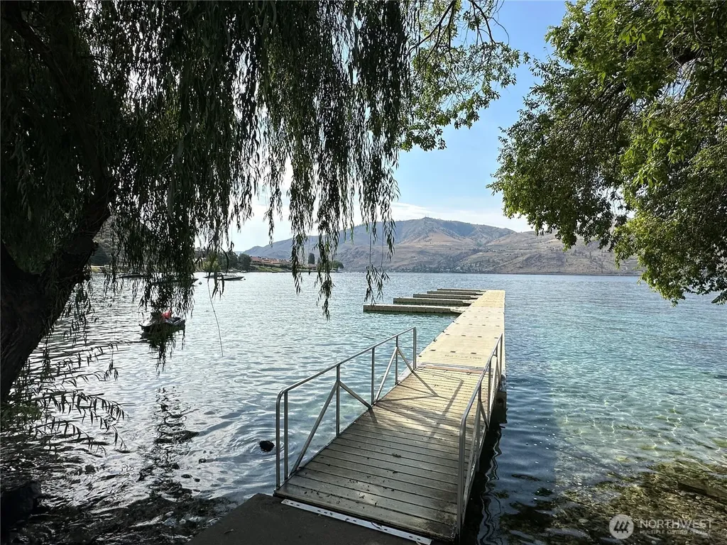 211 Pinnacle Place Chelan WA 98816