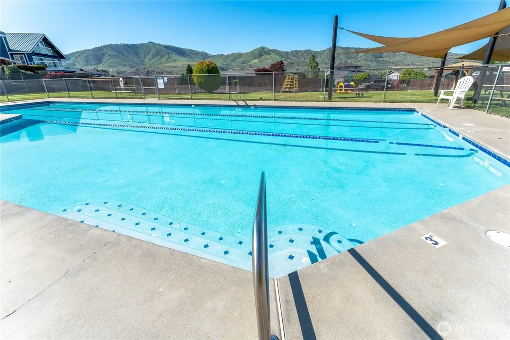 211 Pinnacle Place Chelan WA 98816