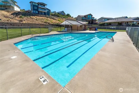211 Pinnacle Place Chelan WA 98816