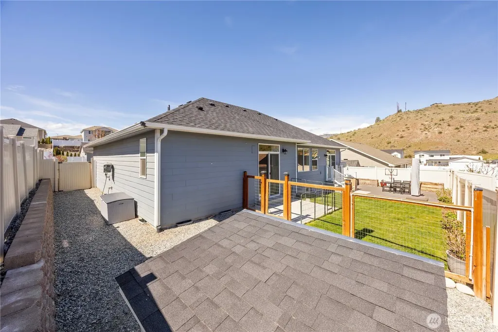452 Spring View Place Chelan WA 98816