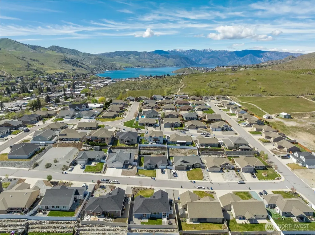 452 Spring View Place Chelan WA 98816